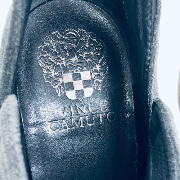 Vince Camuto suede booties - Picture 5 of 6
